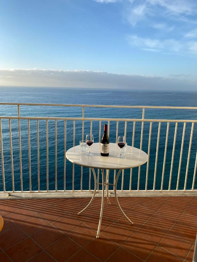 Isola Bella Sea-View Apartment Tropea Exterior photo