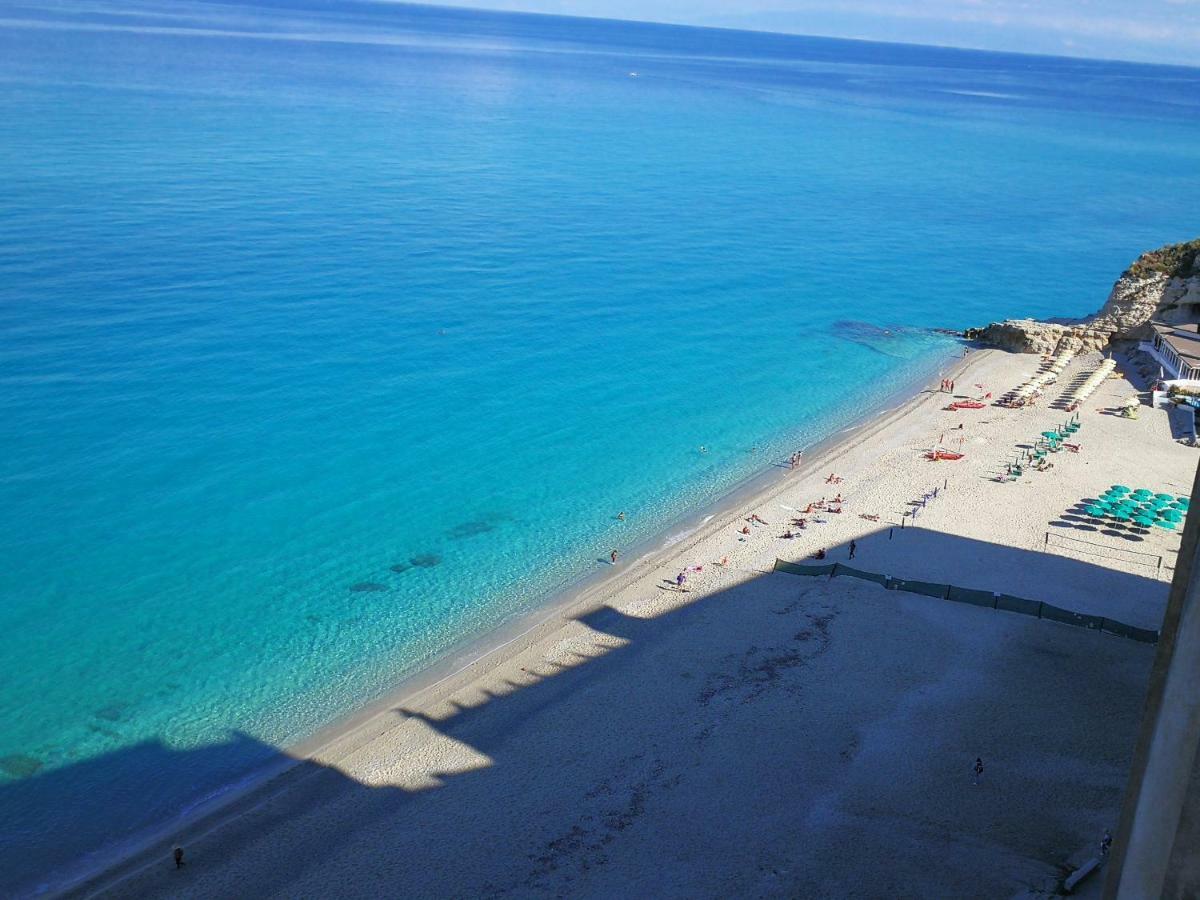 Isola Bella Sea-View Apartment Tropea Exterior photo